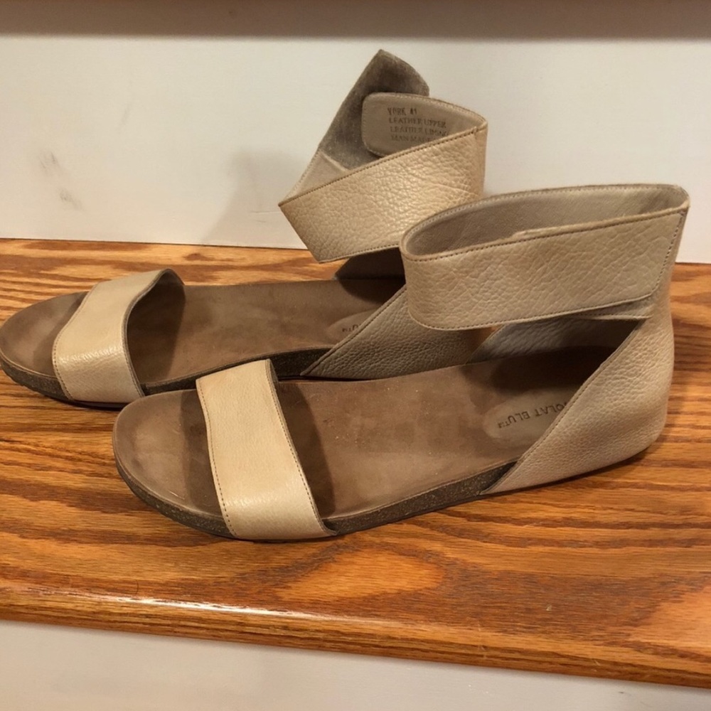 Chocolat Blu strap ankle sandals size 11 LIKE NEW
